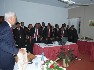Restitution mini-mémoires Groupe BRAVO : "Education : levier de développement : cas de Madagascar", photo 2